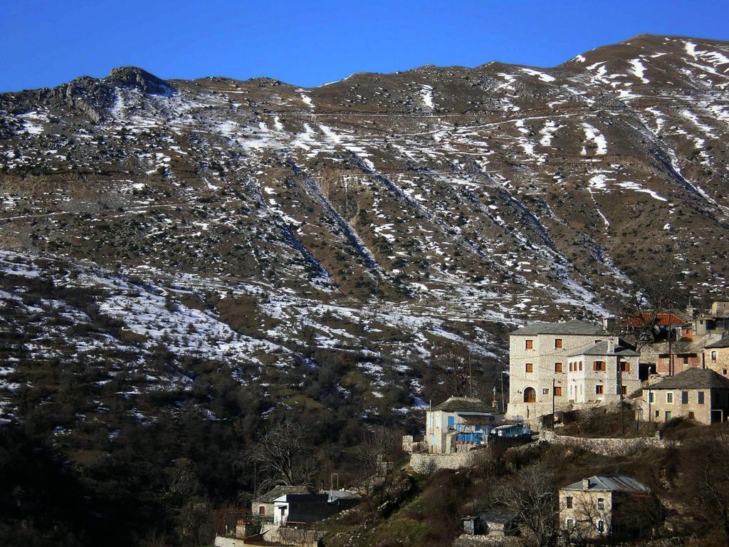 Petradi 1873 Hotel Kalarítai Buitenkant foto