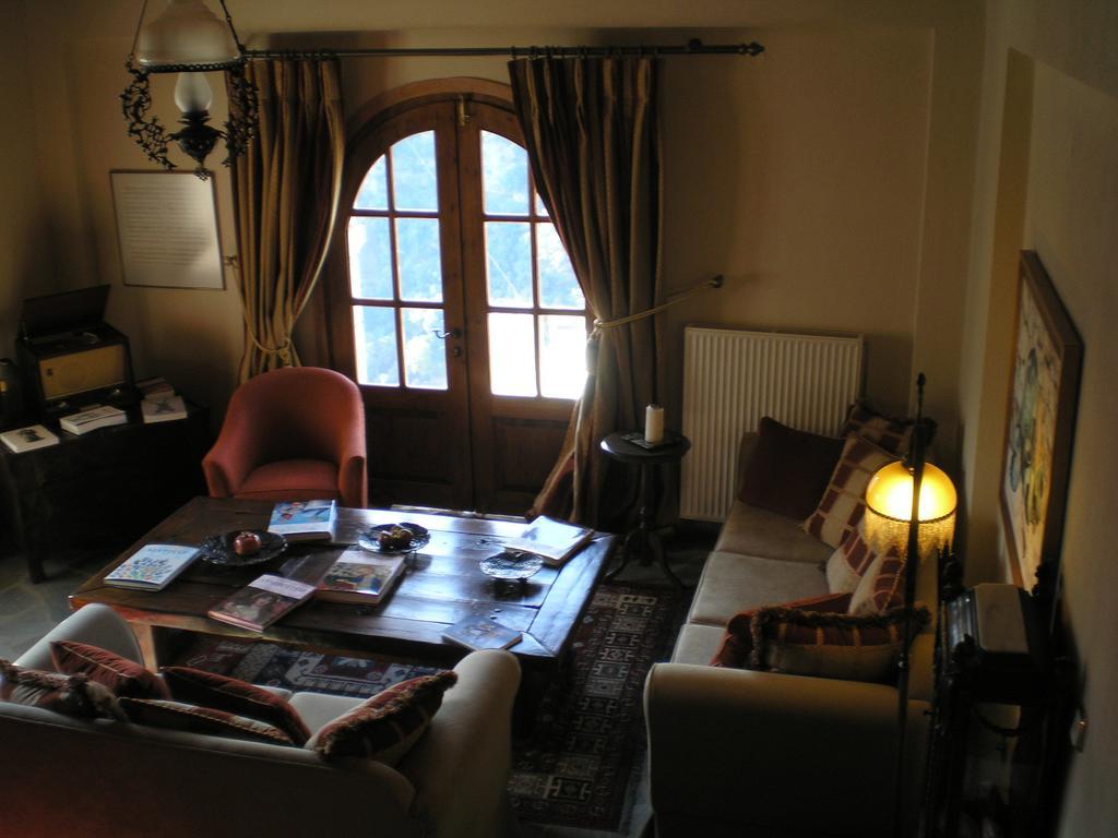 Petradi 1873 Hotel Kalarítai Buitenkant foto